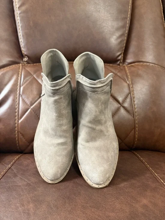 Sugar Western Taupe Studded Trim Low Heel Ankle Booties - Picture 7 of 10